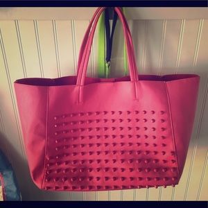 STEVE MADDEN HOT PINK BAG